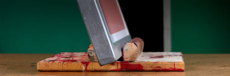 Use Scrap Wood to Create a DIY Emulsion Coating Stand in 5 Steps | Screenprinting.com